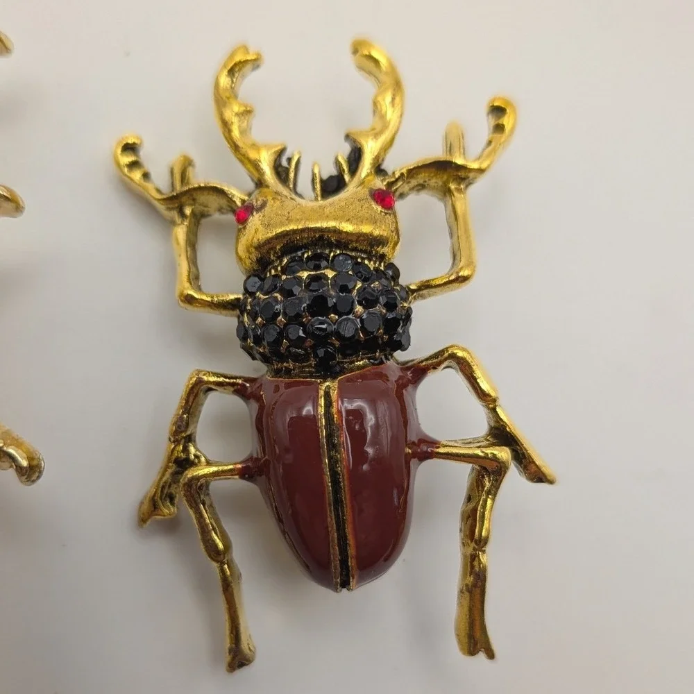 Vintage Inspired Beetle Brooch Blue White Chinoiserie & Enamel Stag Bug Pin